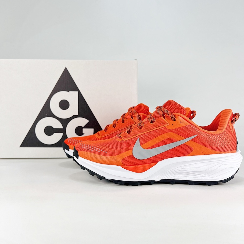 NIKE ACG PEGASUS TRAIL running shoes